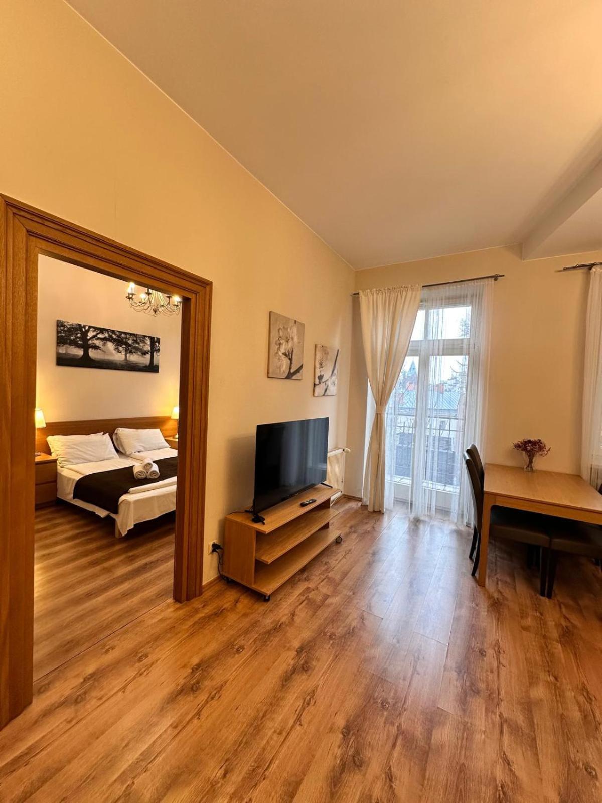 Mikolajska Apartments With Lift คราคูฟ ภายนอก รูปภาพ
