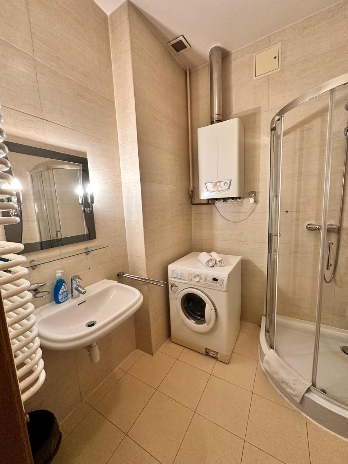 Mikolajska Apartments With Lift คราคูฟ ภายนอก รูปภาพ